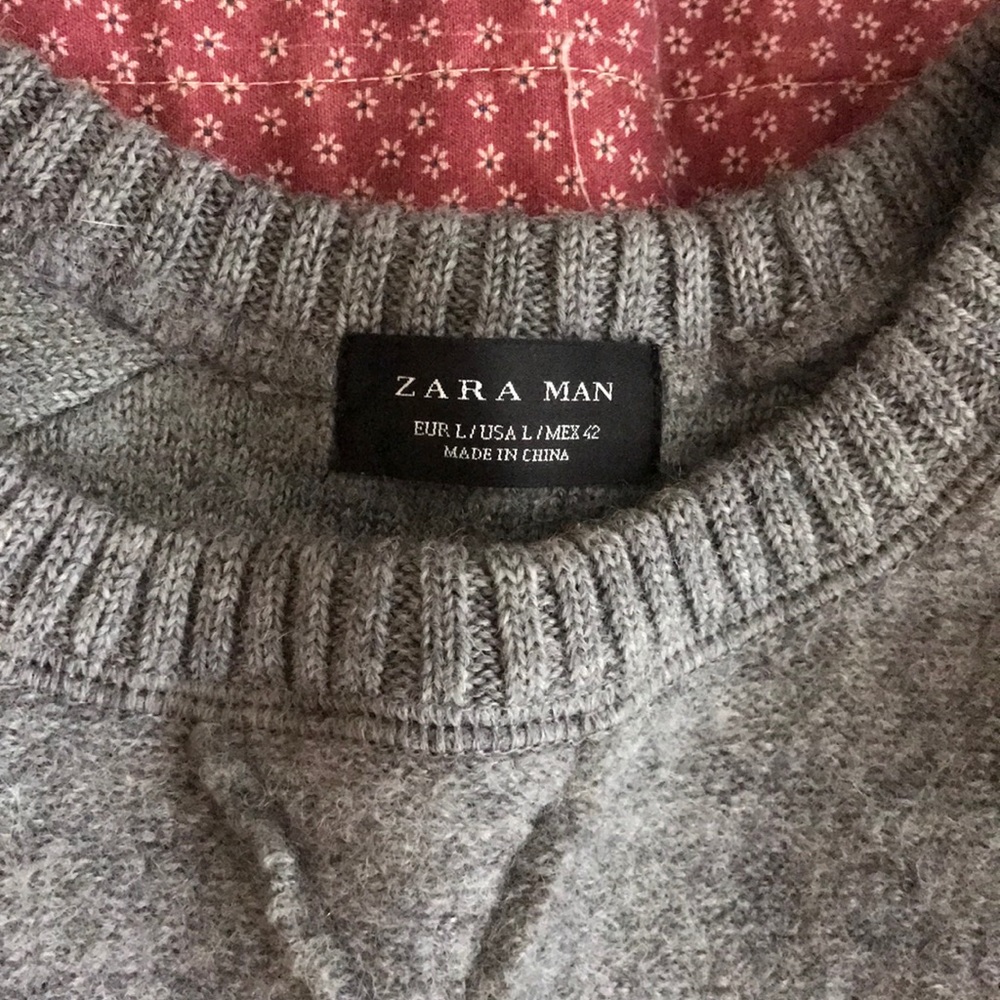 Gray sweater - Picture 2 of 2